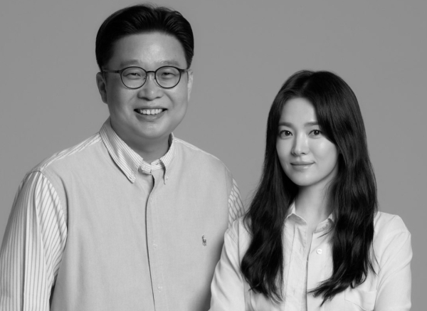 서경덕 교수와 배우 송혜교/사진=서경덕 교수팀